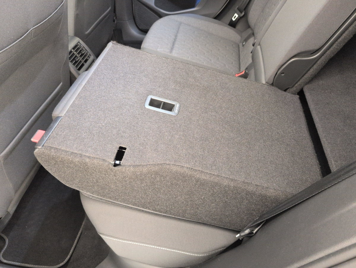 Volkswagen Golf 8 — photo 12