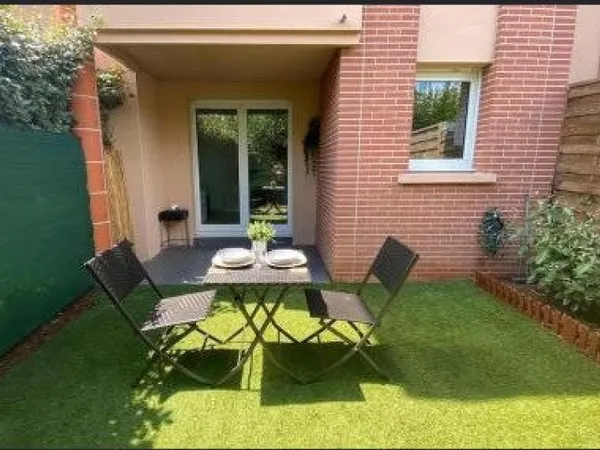 Coup de coeur - T2 BIS en Rez-de-jardin. Garage, piscine et terrain de tennis
