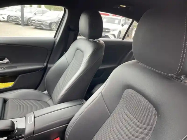 Mercedes Classe A 200 d business line — photo 14