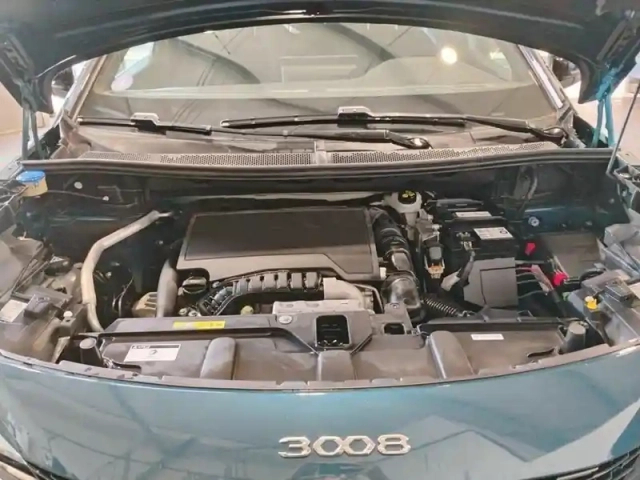 Peugeot 3008 puretech 130ch s&amp;s bvm6 allure pack — photo 7