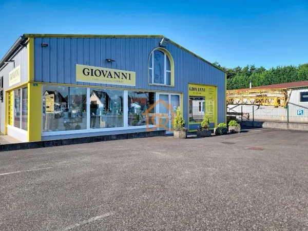 Local 552 m²