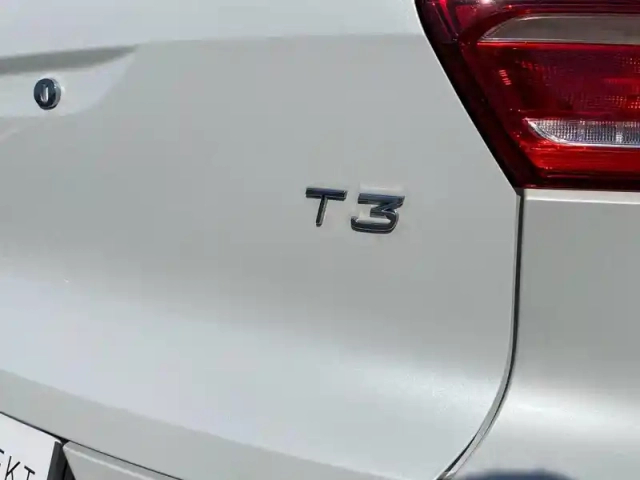 Volvo Xc40 t3 163ch r-design geartronic 8 — photo 14