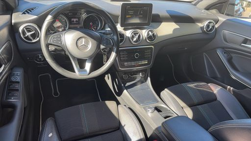 Mercedes Classe CLA Shooting Brake 220 CDI 177 7G-Tronic - Sensation – 2016 – 141934 km – Diesel – Boîte Automatique — photo 14