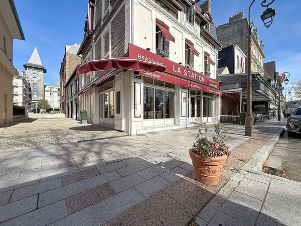Fonds de commerce 250 m²