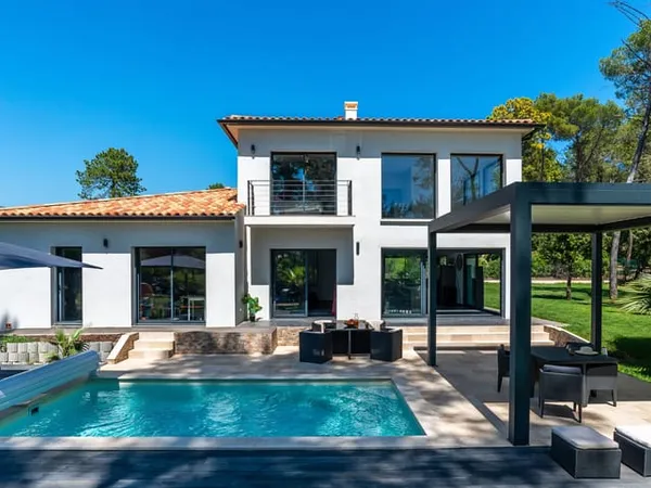 Terrain 328 m²