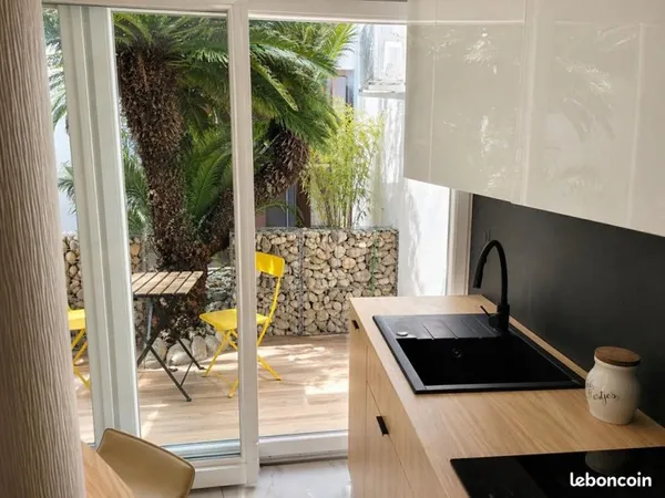 Studio 1 pièce 30 m²