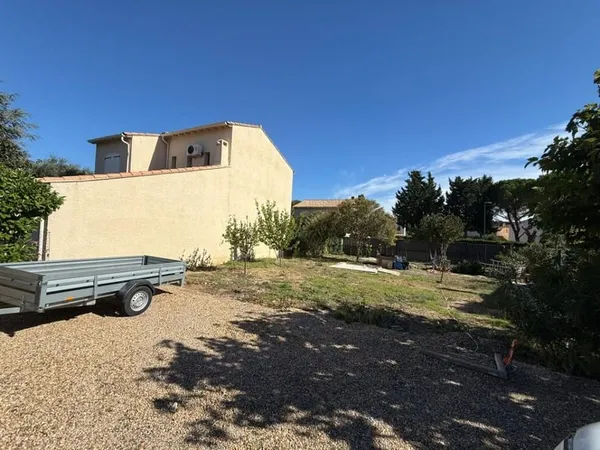 Terrain 316 m²