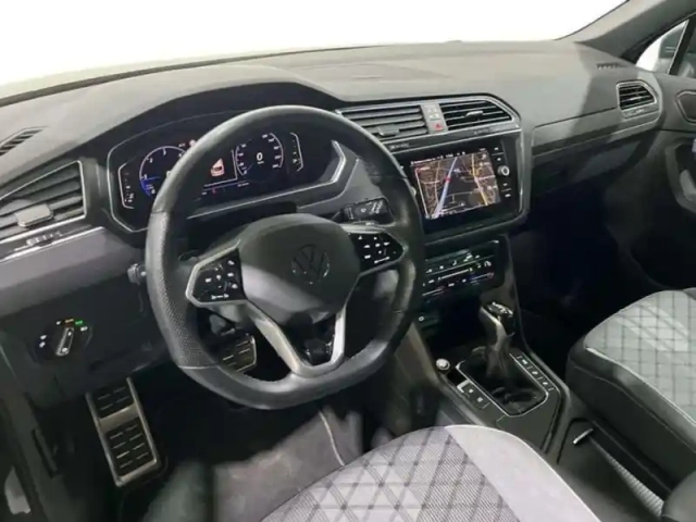 Volkswagen Tiguan 2.0 tdi 150ch dsg7 r-line — photo 9