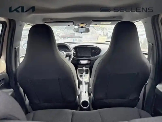Toyota Aygo X 1.0 vvt-i 72ch design s-cvt — photo 12