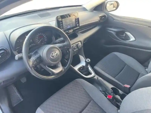 Toyota Yaris 120 vvt-i dynamic 5p my22 — photo 13