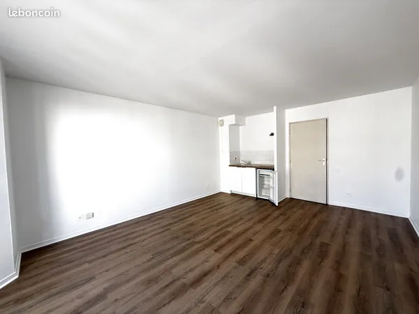 Studio 1 pièce 30 m²