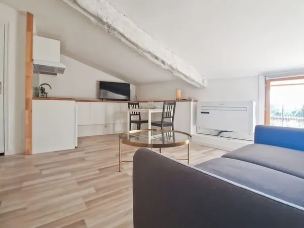 Studio 1 pièce 17 m²