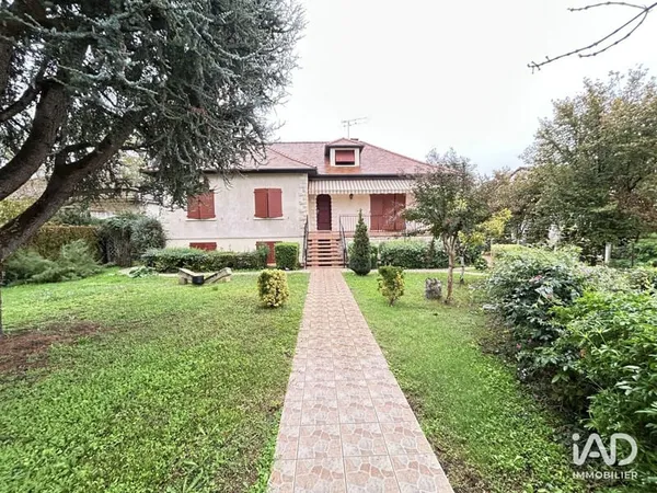 Maison 8 pièces 189 m²