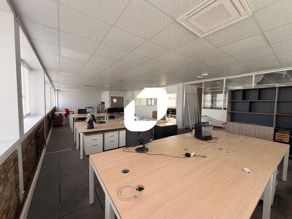 Bureaux 625 m²
