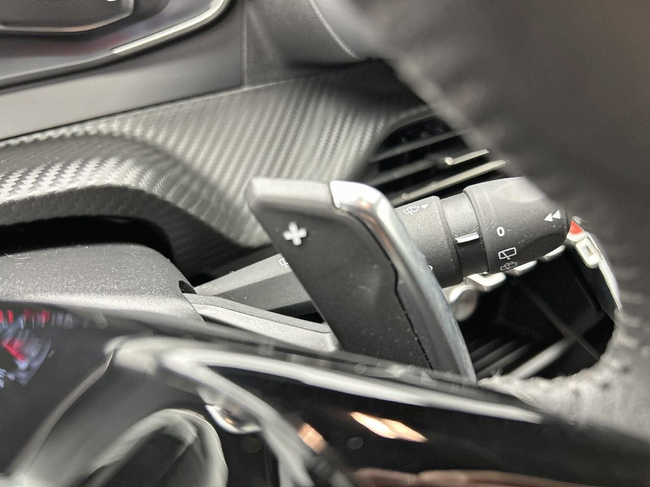 Peugeot 2008 puretech 130 s&s eat8 style — photo 26
