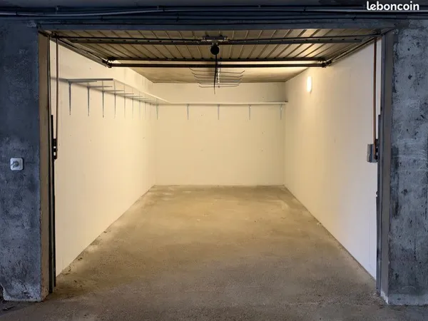 Garage emplacement idéal