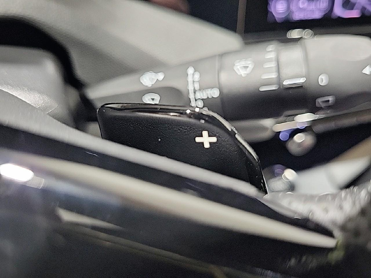 Peugeot 308 phev 180 e-eat8 gt — photo 18