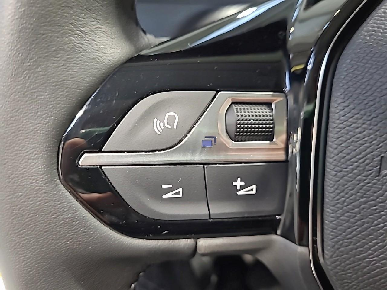 Peugeot 208 puretech 100 s&s bvm6 active — photo 22