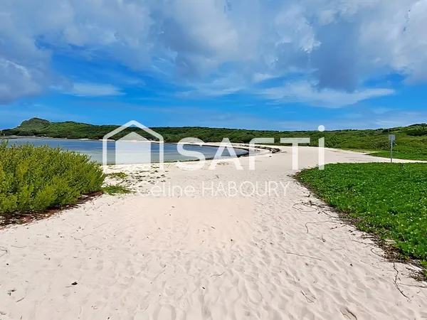 MAGNIFIQUE TERRAIN CONSTRUCTIBLE EN BORD DE MER