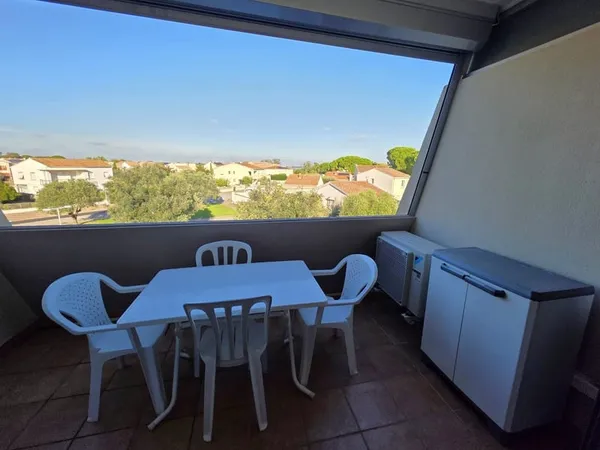 à vendre GARD (dpt 30) LE GRAU DU ROI RIVE DROITE BOUCANET apt 4 couchages climatisé meublé parking 
