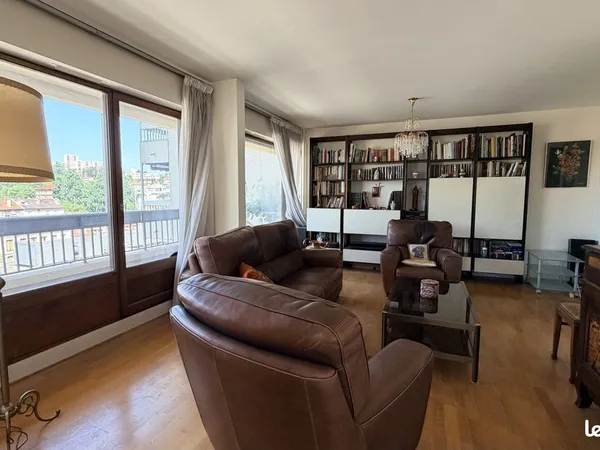 Appartement 5 pièces 111 m²