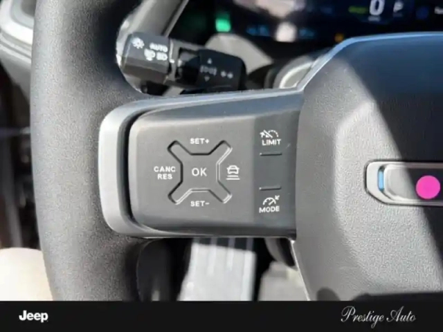 Jeep Compass electrique 213ch 74kwh first edition — photo 11