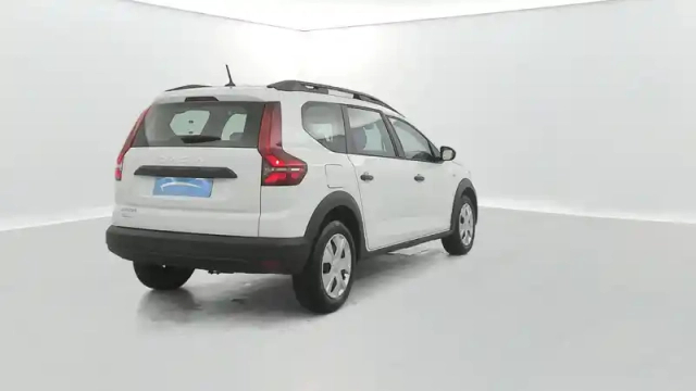 Dacia Jogger tce 110 5 places gsr2 — photo 15