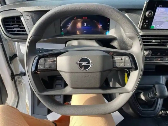 Opel Vivaro fgn taille m bluehdi 145 s&amp;s bvm6 — photo 9