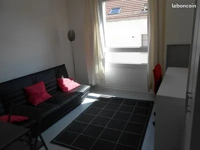 Studio 1 pièce 18 m²