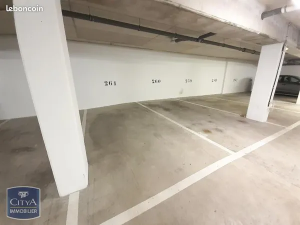 Parking Maisons Alfort
