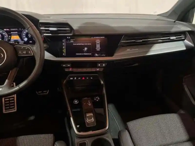 Audi A3 40 tfsie 204 s tronic 6 s line — photo 10