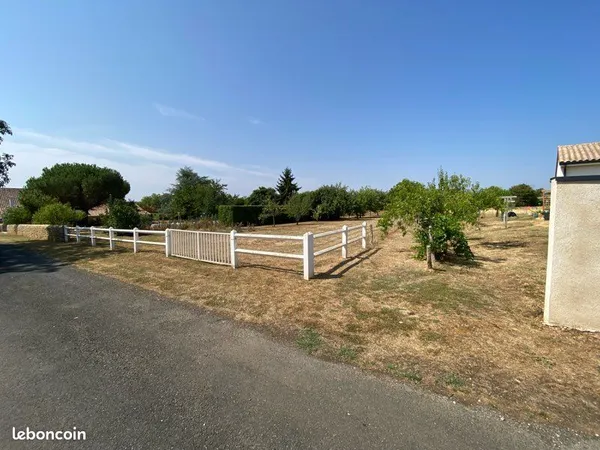 Terrain constructible sur la commune d'Aslonnes