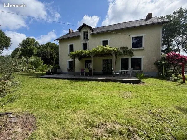 Maison 8 pièces 160 m²