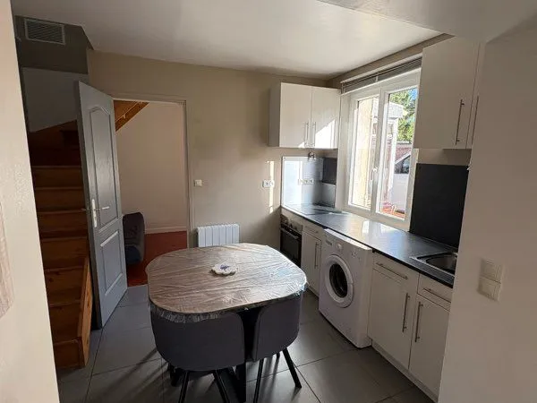 Maison 45 m² à louer - Terrasse + garage 10 m² + 2 parkings - Corbeil-Cerf