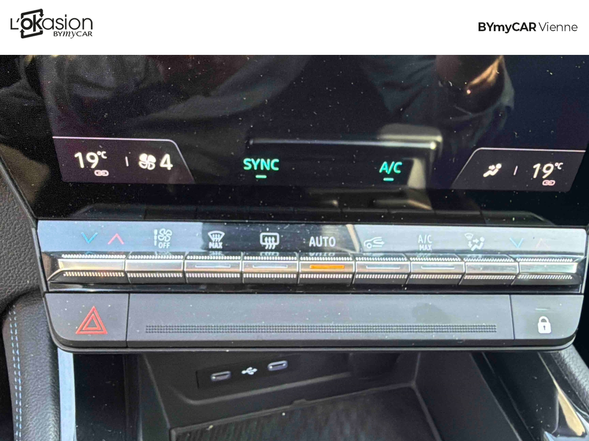 Renault Austral mild hybrid 160 auto — photo 20