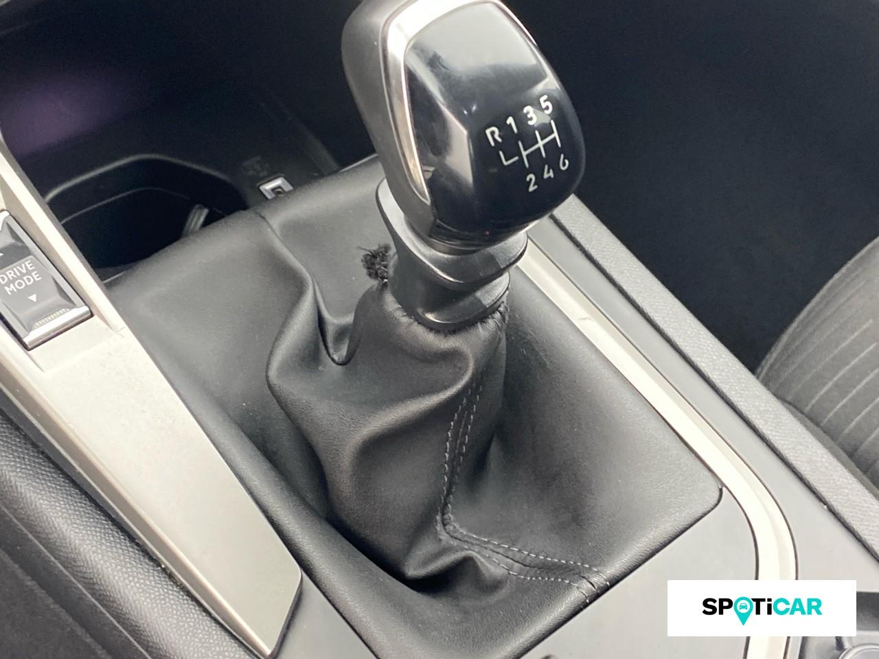 Peugeot 308 1.5 bluehdi 130ch s&s active pack eat8 — photo 14
