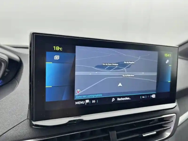 Peugeot 3008 hybrid 225 e-eat8 — photo 20