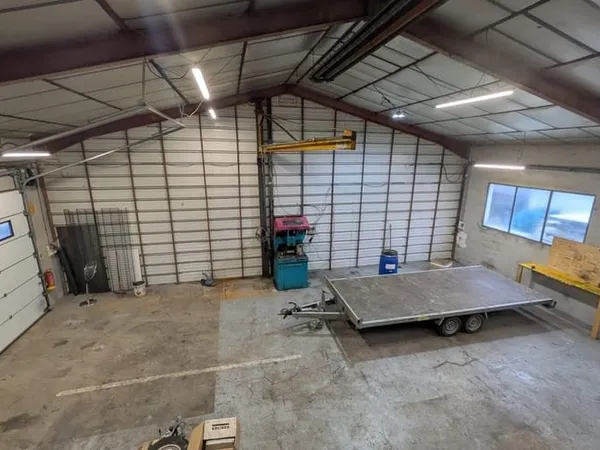 Local commercial 200 m²
