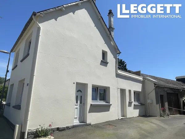 Jolie maison de village avec 2/3 chambres et terrasse de toit. Maison de vacances idéale !