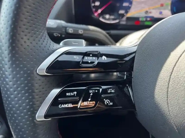 Mercedes Gla 250 e hybrid eq amg line — photo 16