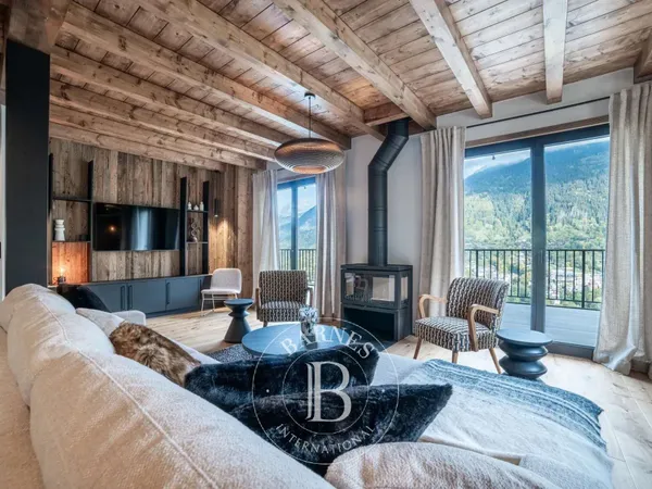 Maison 7 pièces 202 m²