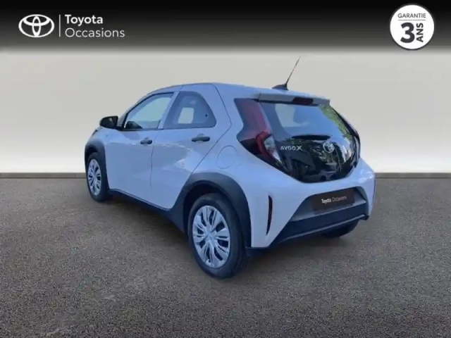 Toyota Aygo x 1.0 vvt-i 72ch active business — photo 2