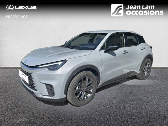 Lexus LBX 2WD Elegant