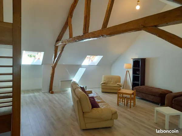 Maison au centre du village - Tonnerre et ses commodités à 6 km