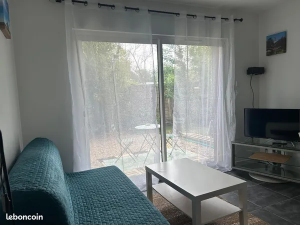 Appt T2 MEUBLE avec Jardin et place de Parking