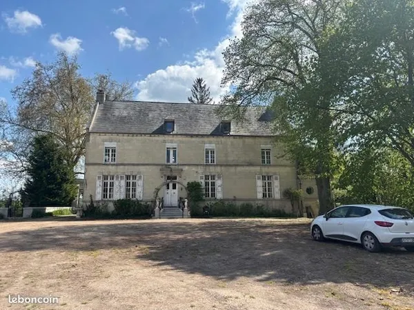 Maison 8 pièces 297 m²