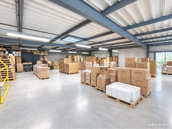 Mezzanine 300m2 pour activité ou stockage
