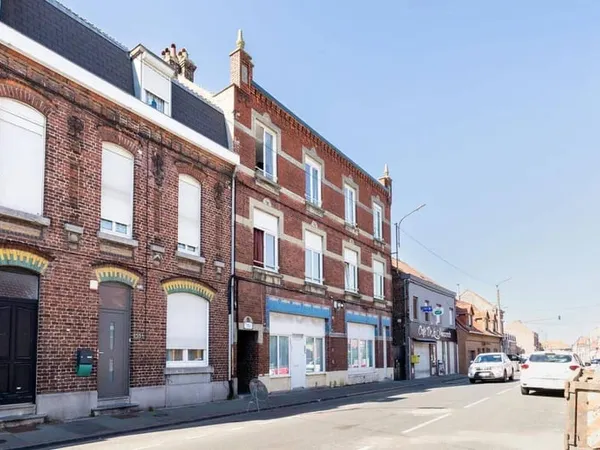 Immeuble de rapport 13 pièces 68 m²