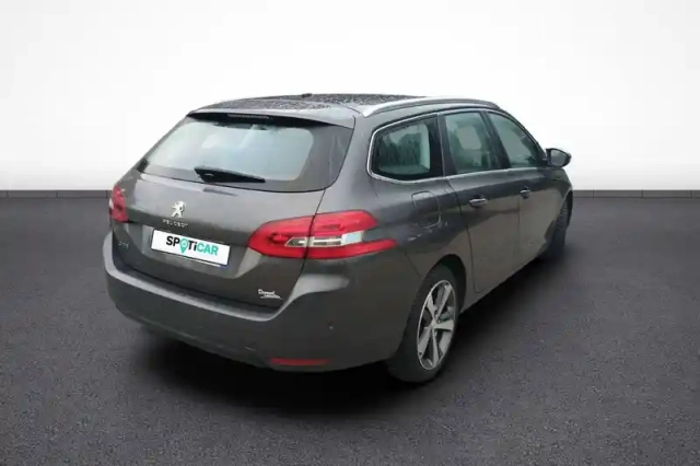 Peugeot 308 sw puretech 130ch s&amp;s bvm6 — photo 6