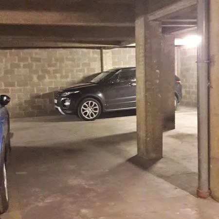Emplacement parking rue du Delta